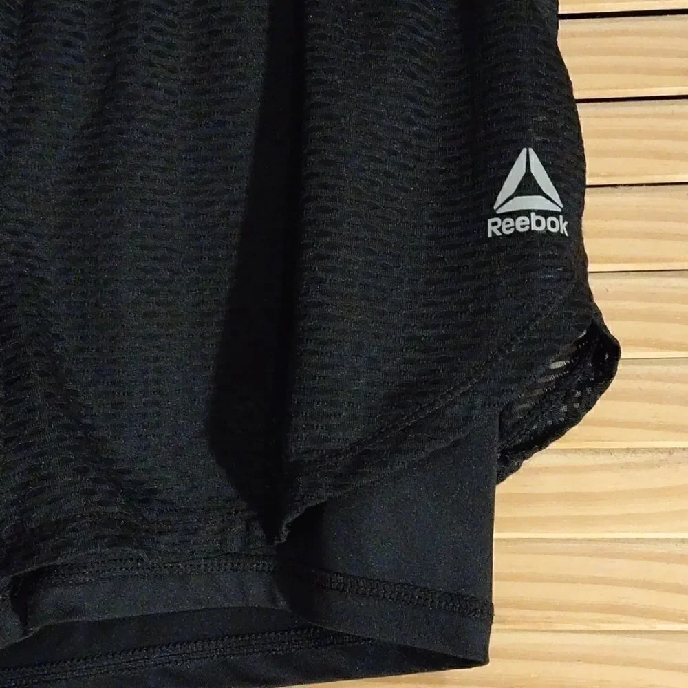 Reebok Ladies Black mesh Athletic shorts szSmall